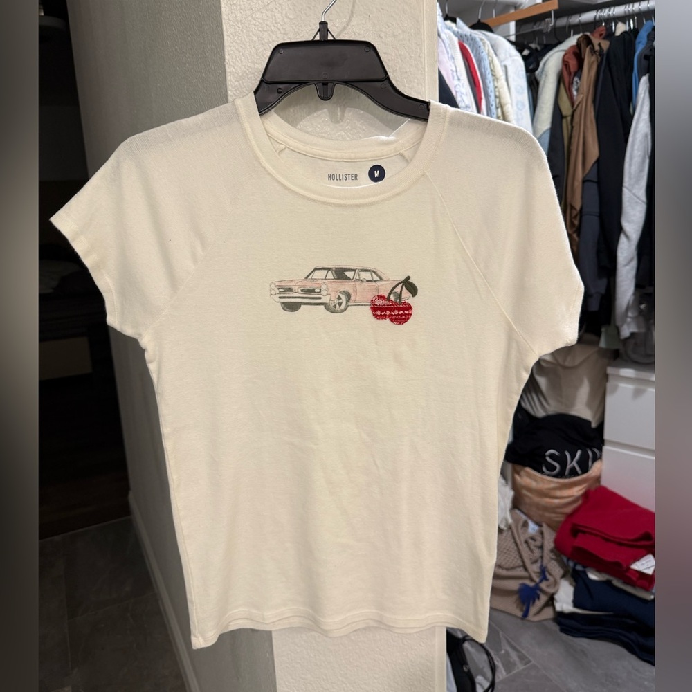 NWT Hollister Ivory Tee with Car and Cherry Graphic